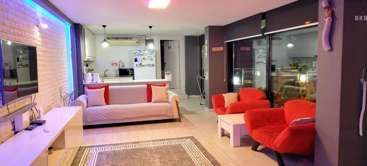 Apartment Waterfront Glass Flat Kusadasi